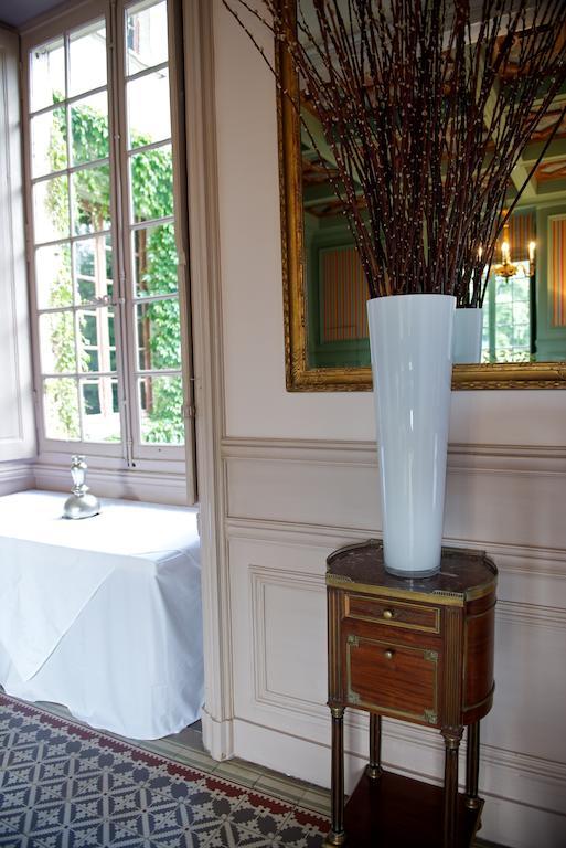 ホテルChateau De Reignac エクステリア 写真