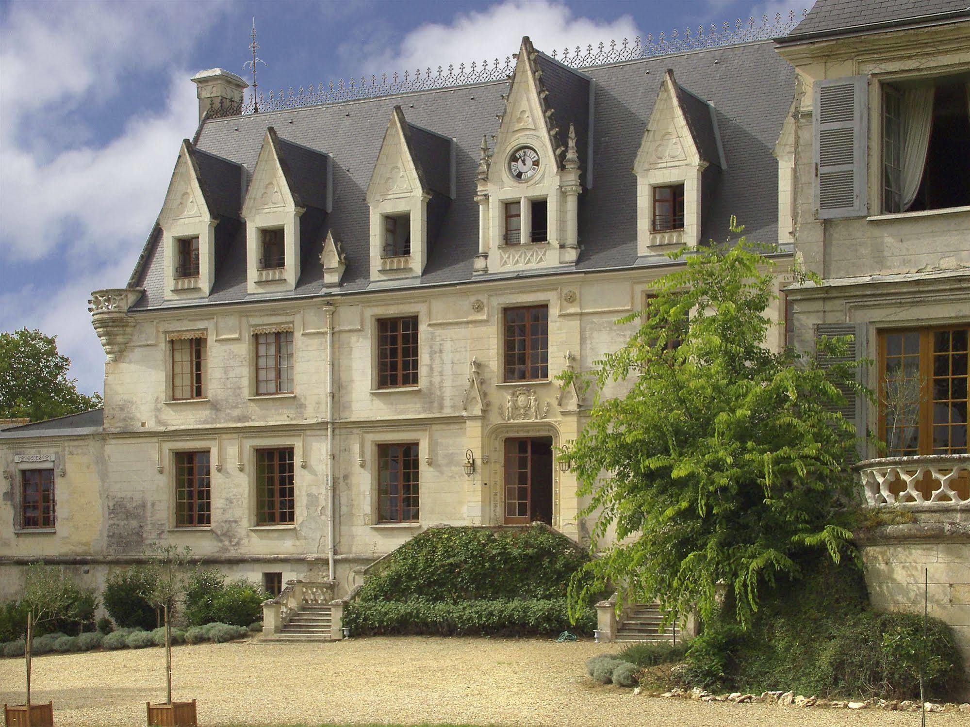 ホテルChateau De Reignac エクステリア 写真
