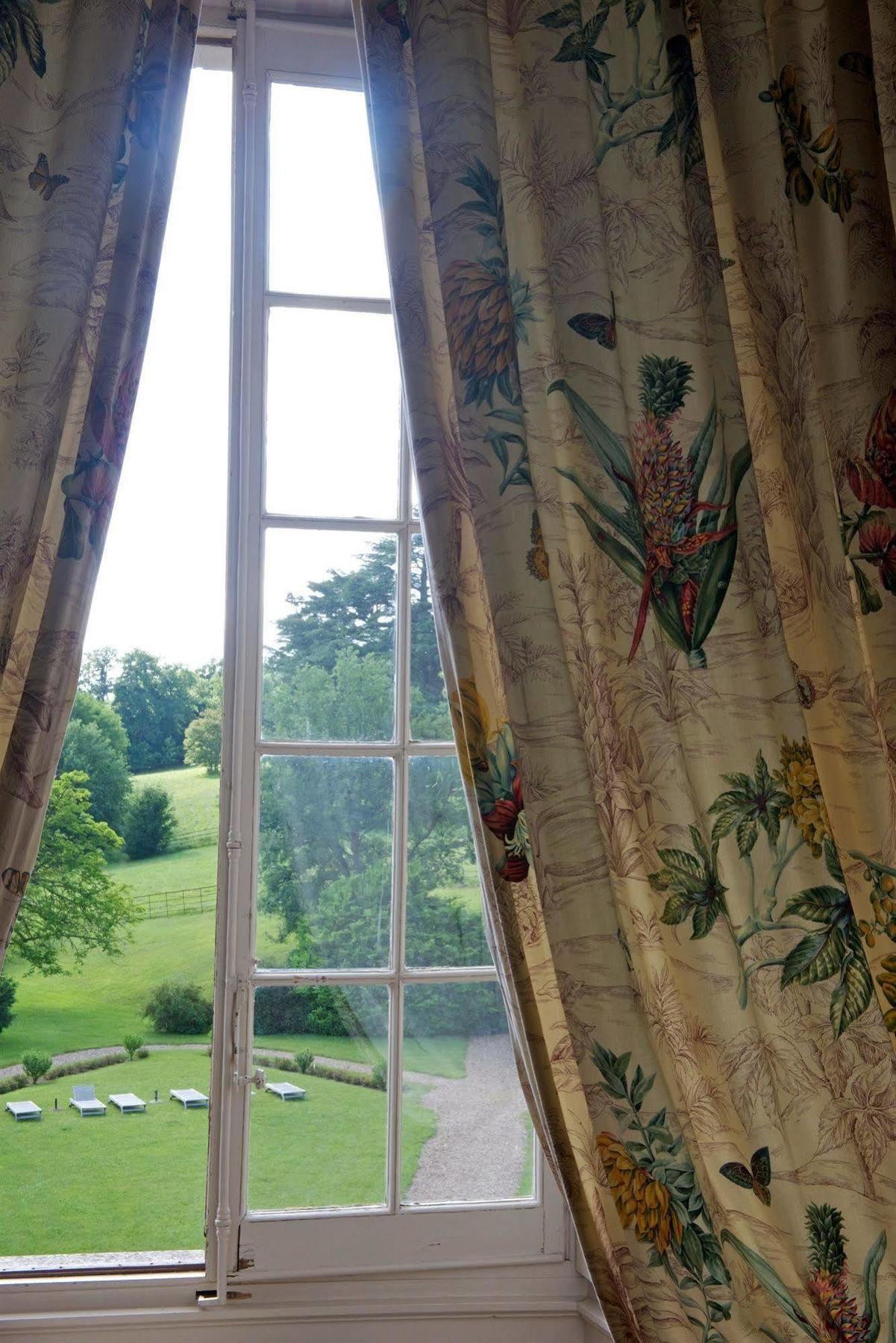 ホテルChateau De Reignac エクステリア 写真