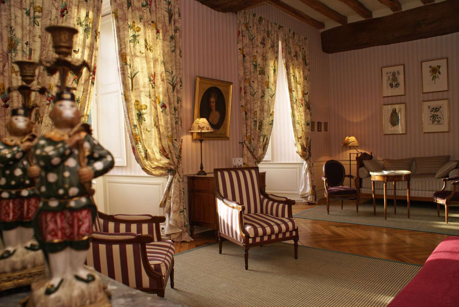 ホテルChateau De Reignac エクステリア 写真